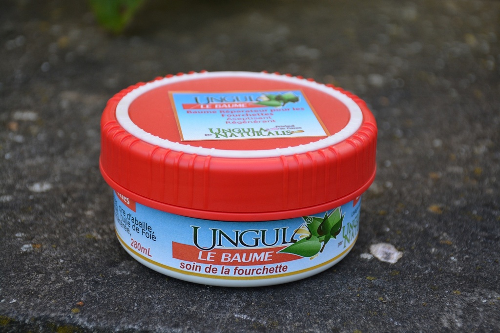 Ungula frog repair balm